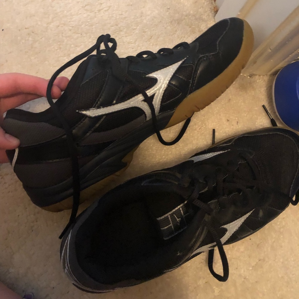 volleyball shoes